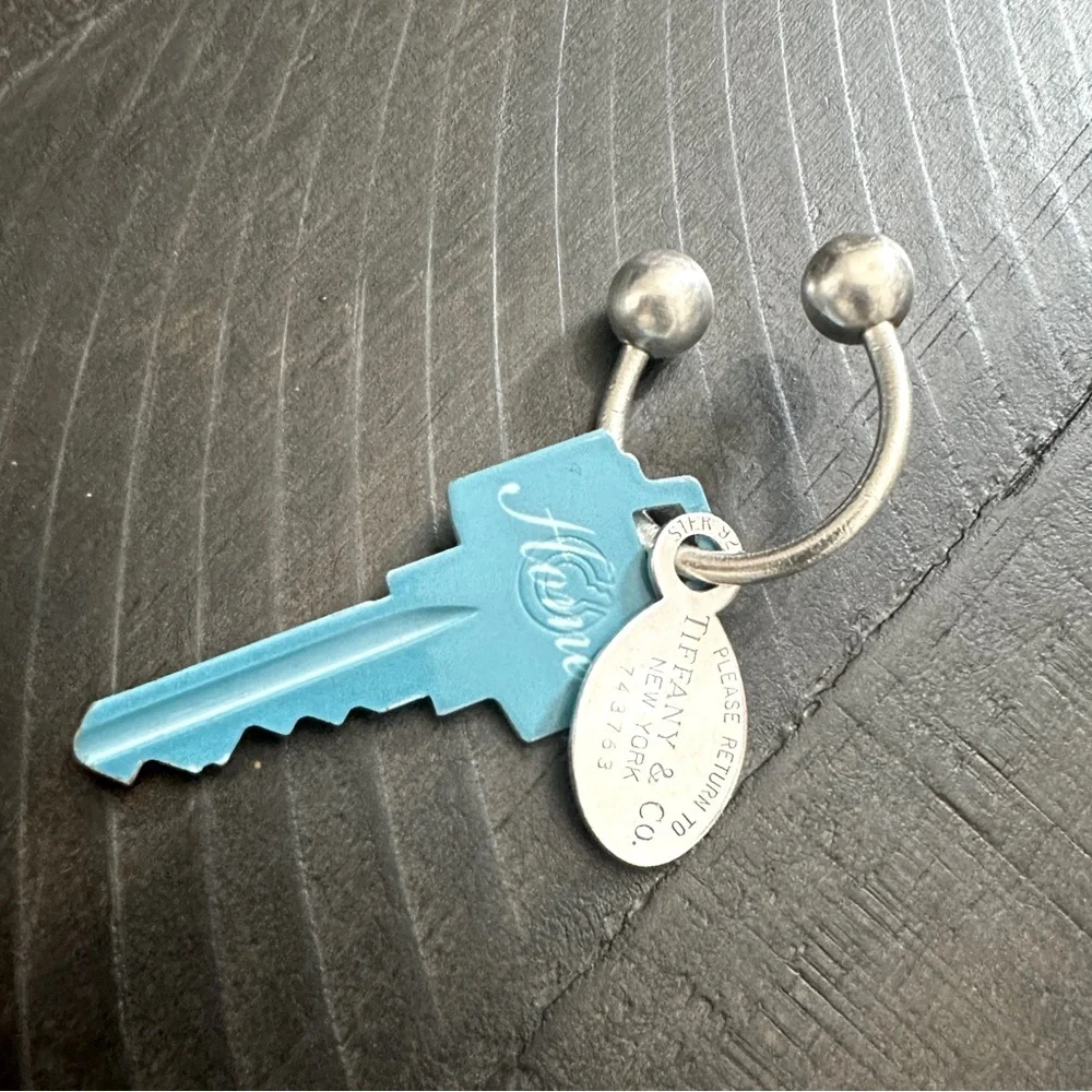 ❌SOLD❌ 💎 Tiffany & Co. Sterling Silver 'RETURN TO TIFFANY' Dog Tag Keyring - Picture 5 of 13